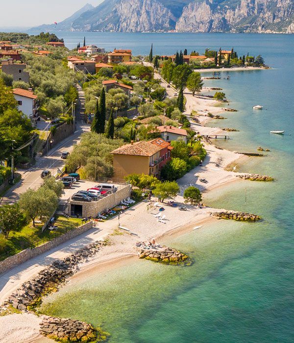 Piccolo Hotel a Malcesine davanti alla spiaggia sul Lago di Garda